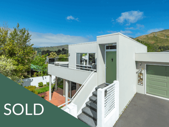 9A Avoca Valley Road, Heathcote